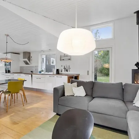 Mielikki - 2km From The Sea By Interhome